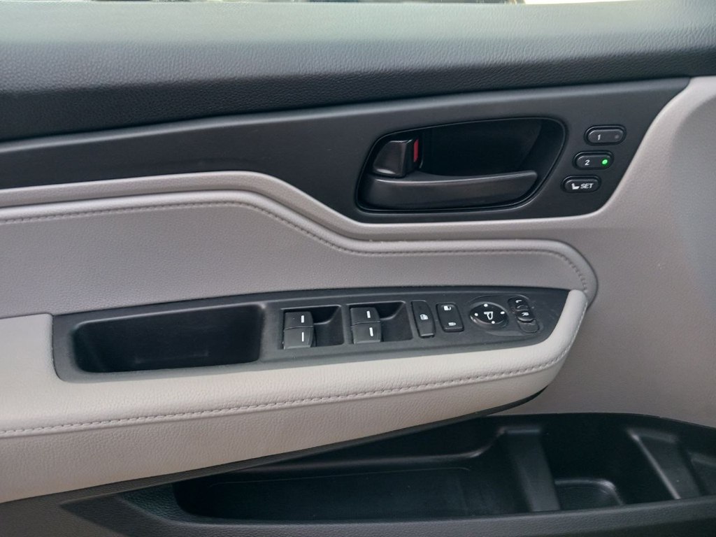 Photo 39 of this HONDA ODYSSEY