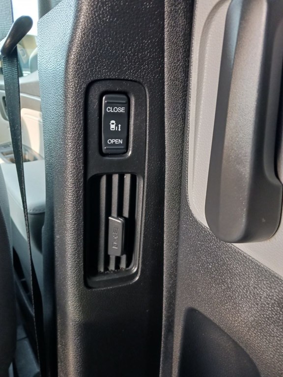 Photo 26 of this HONDA ODYSSEY