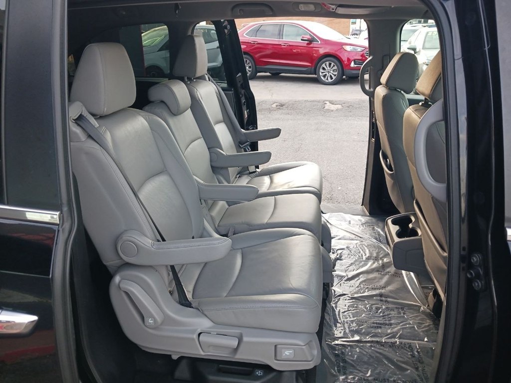 Photo 35 of this HONDA ODYSSEY