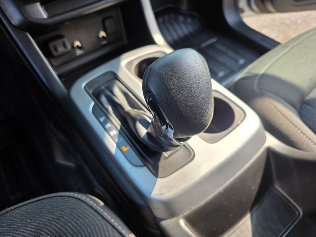 Photo 17 of this CHEVROLET COLORADO