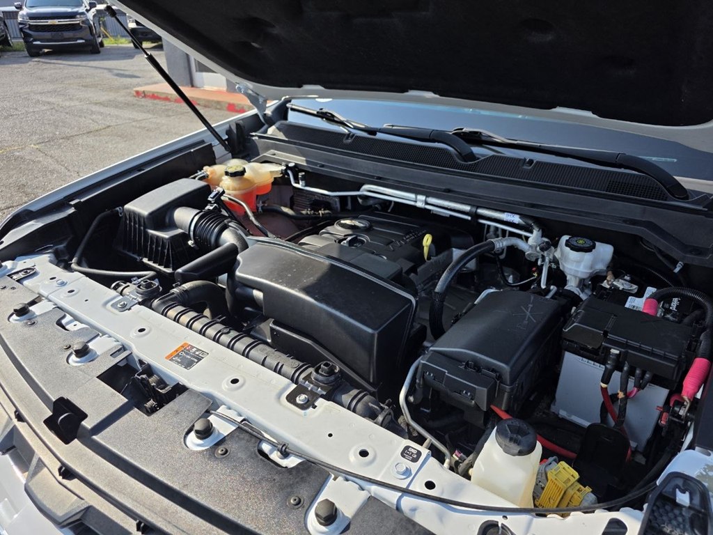 Photo 48 of this CHEVROLET COLORADO