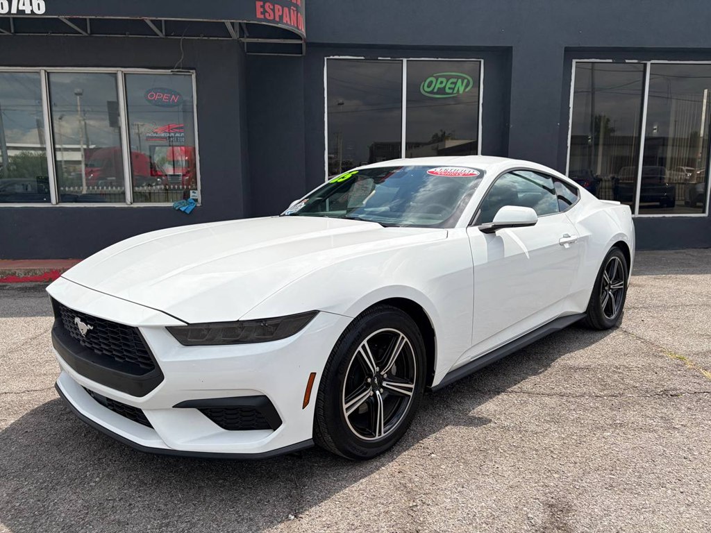 Photo 2 of this FORD MUSTANG
