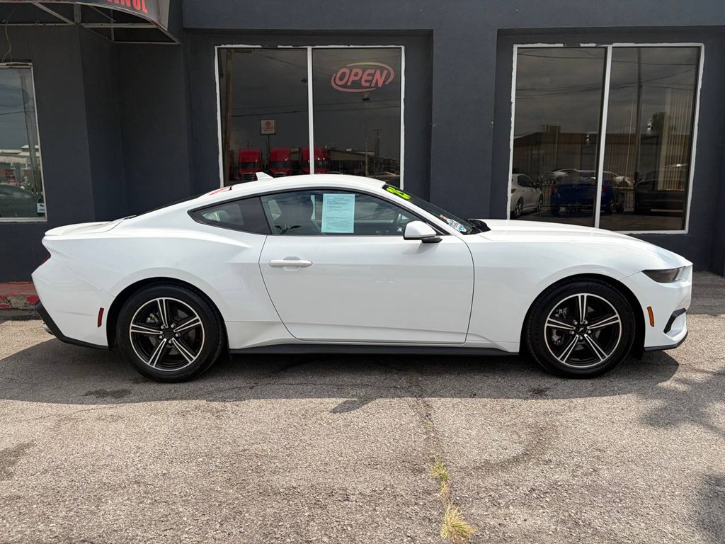 Photo 7 of this FORD MUSTANG