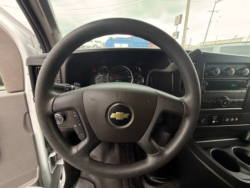 Photo 14 of this CHEVROLET EXPRESS G2500