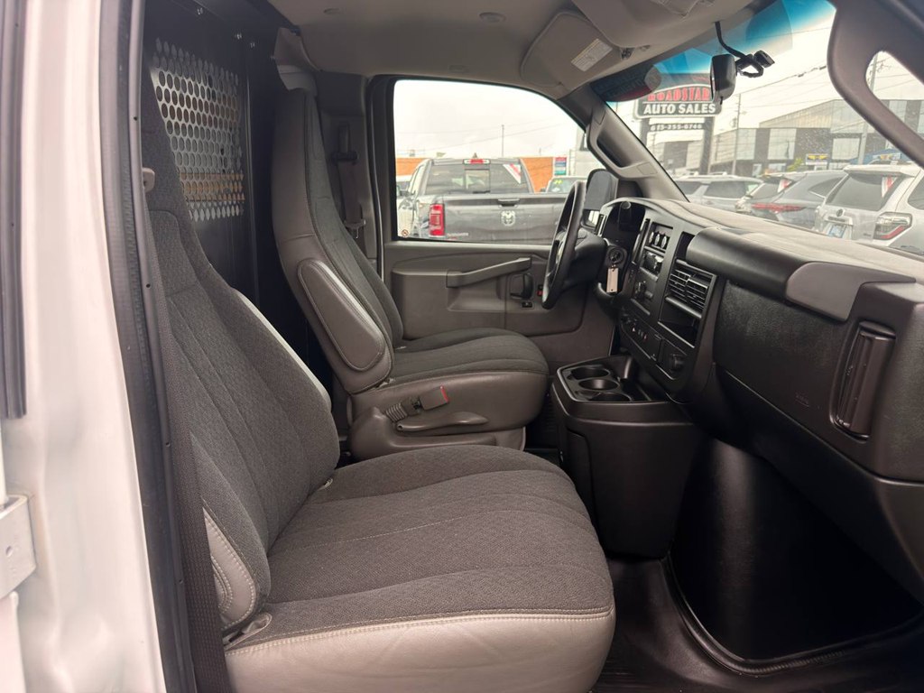Photo 43 of this CHEVROLET EXPRESS G2500