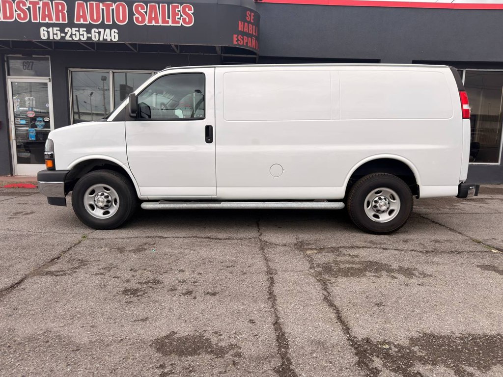 Photo 3 of this CHEVROLET EXPRESS G2500