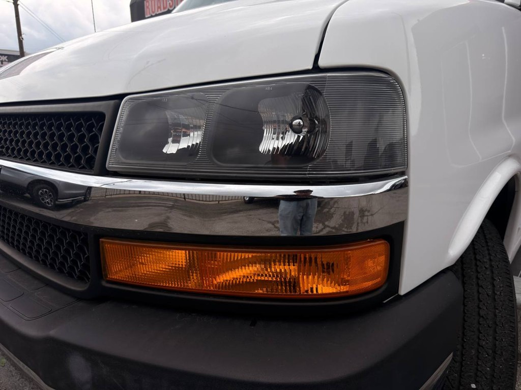 Photo 47 of this CHEVROLET EXPRESS G2500