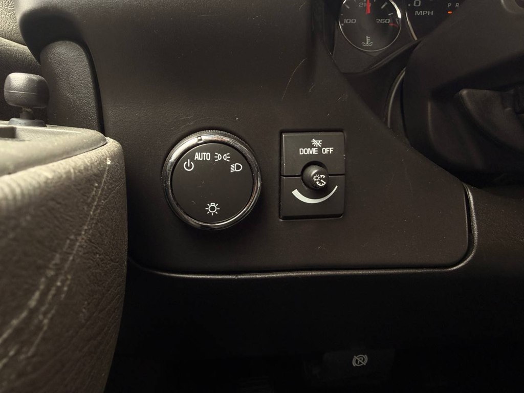 Photo 22 of this CHEVROLET EXPRESS G2500