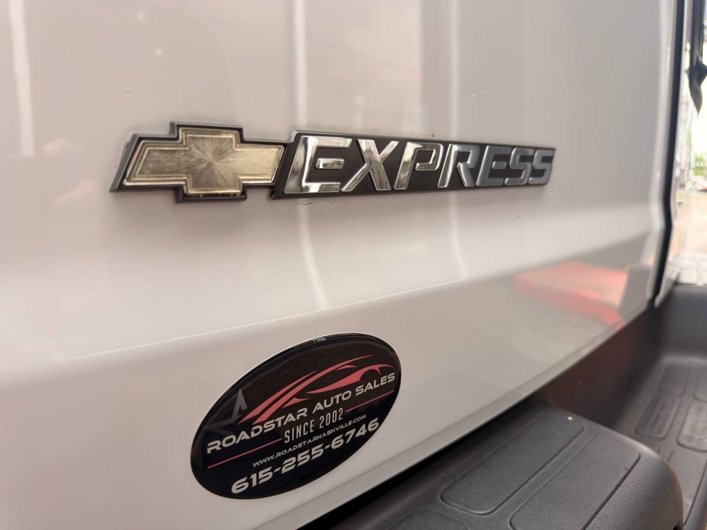 Photo 52 of this CHEVROLET EXPRESS G2500