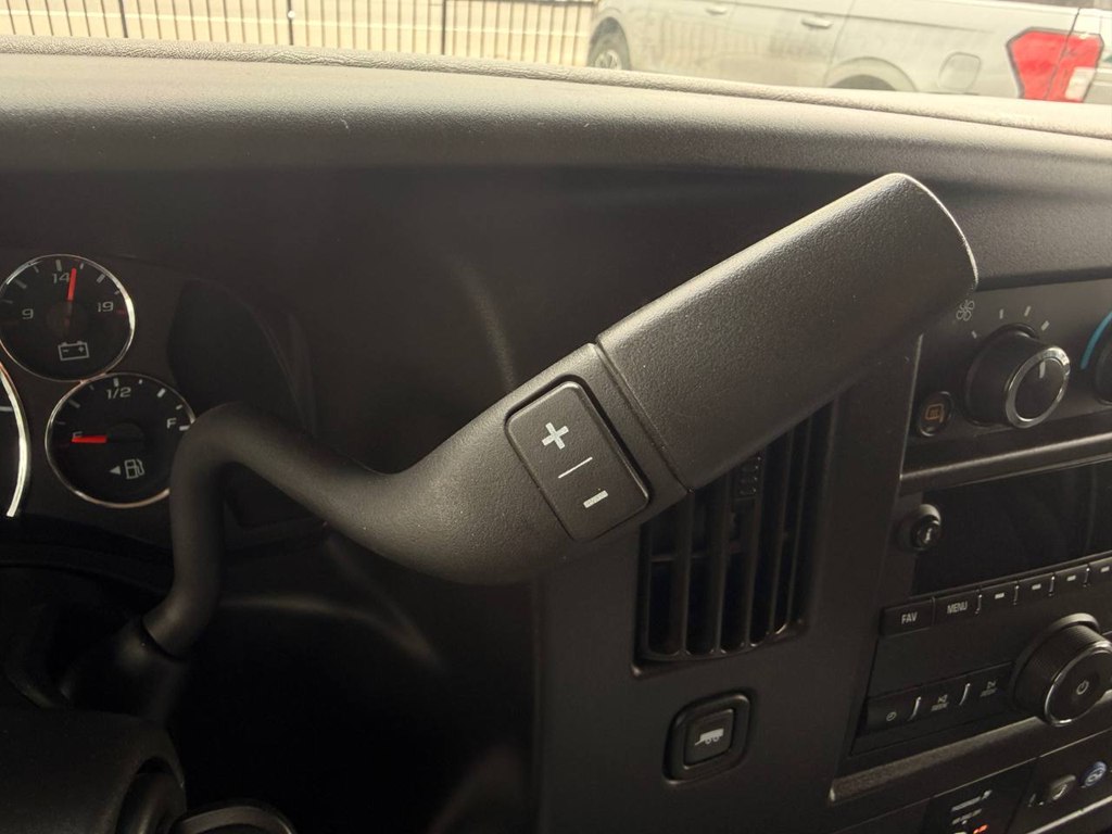 Photo 28 of this CHEVROLET EXPRESS G2500