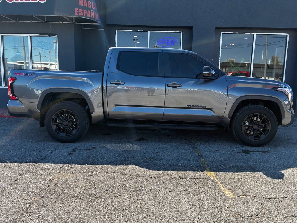 Photo 7 of this TOYOTA TUNDRA