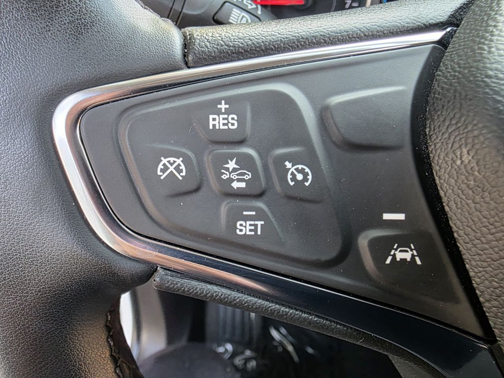 Photo 23 of this CHEVROLET EQUINOX