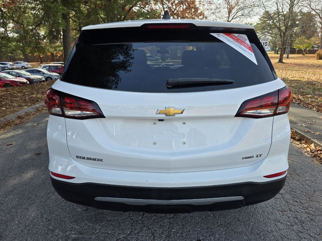 Photo 5 of this CHEVROLET EQUINOX