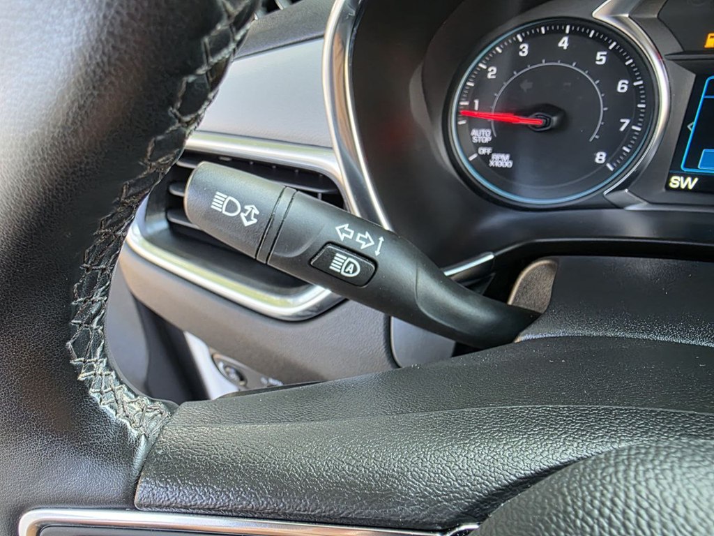Photo 21 of this CHEVROLET EQUINOX