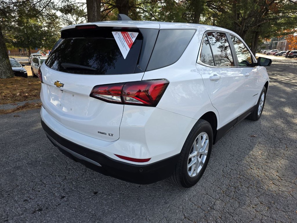 Photo 6 of this CHEVROLET EQUINOX