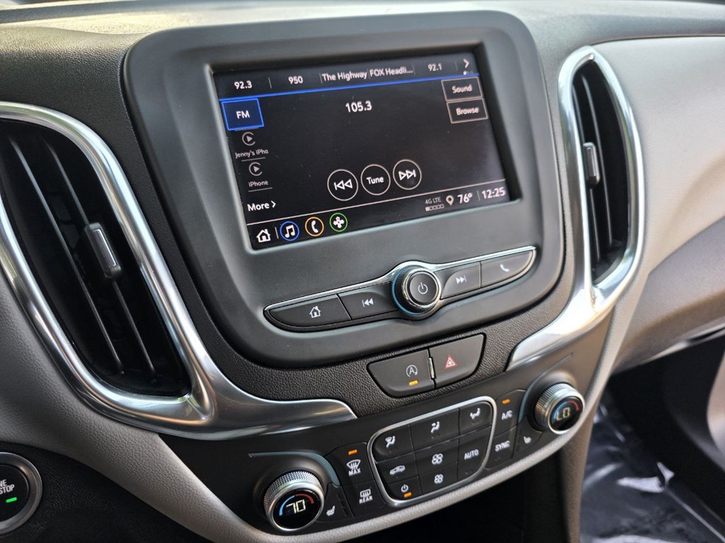 Photo 17 of this CHEVROLET EQUINOX