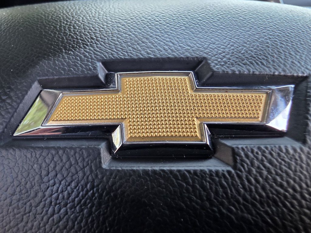 Photo 25 of this CHEVROLET EQUINOX