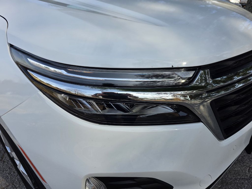 Photo 33 of this CHEVROLET EQUINOX