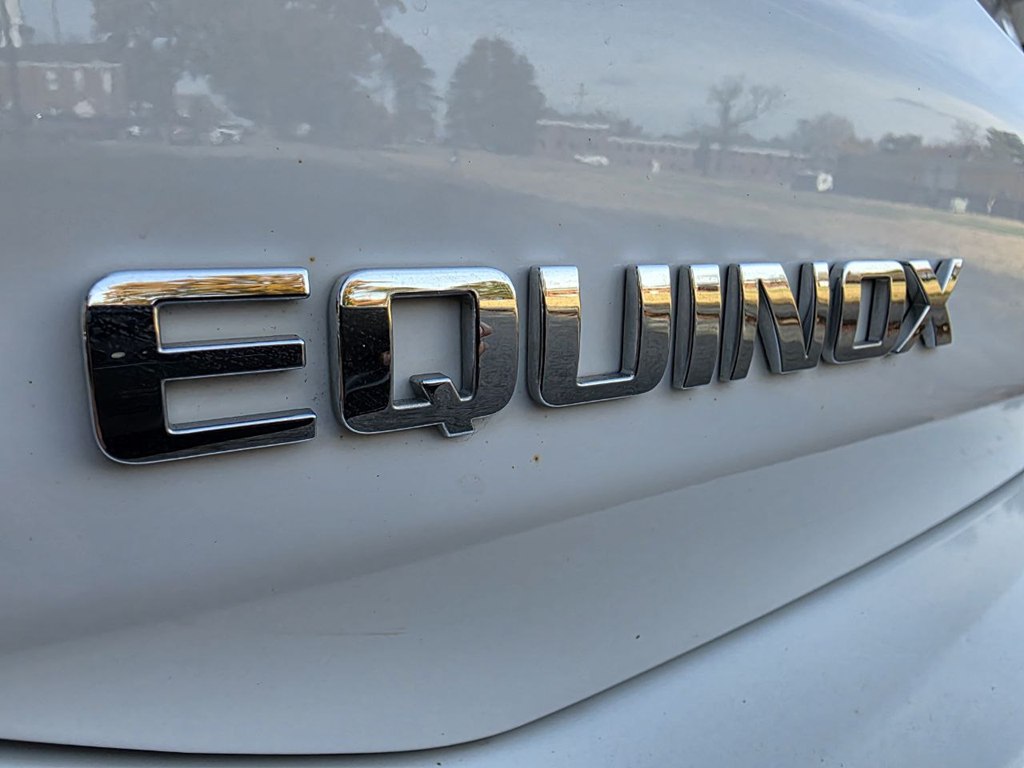 Photo 35 of this CHEVROLET EQUINOX