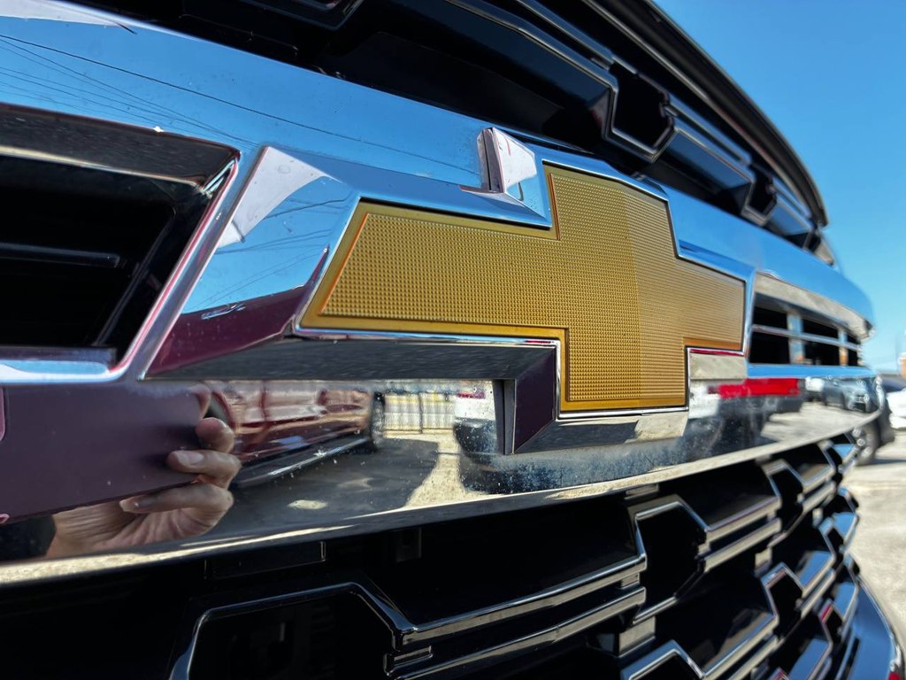 Photo 56 of this CHEVROLET TAHOE