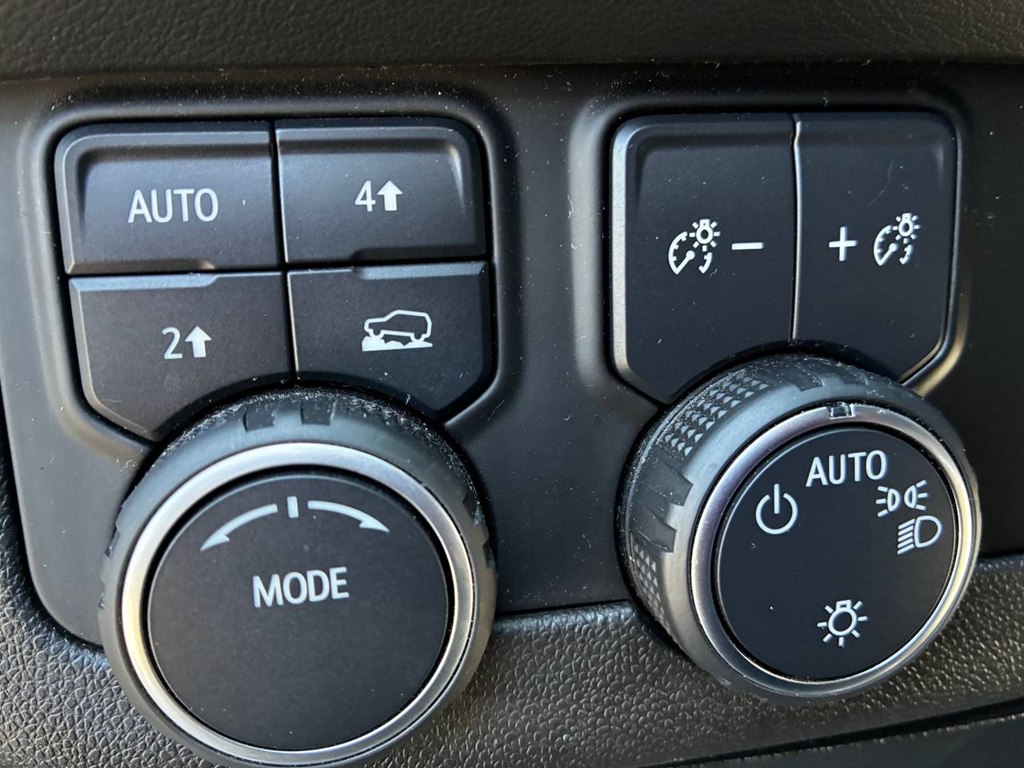 Photo 22 of this CHEVROLET TAHOE
