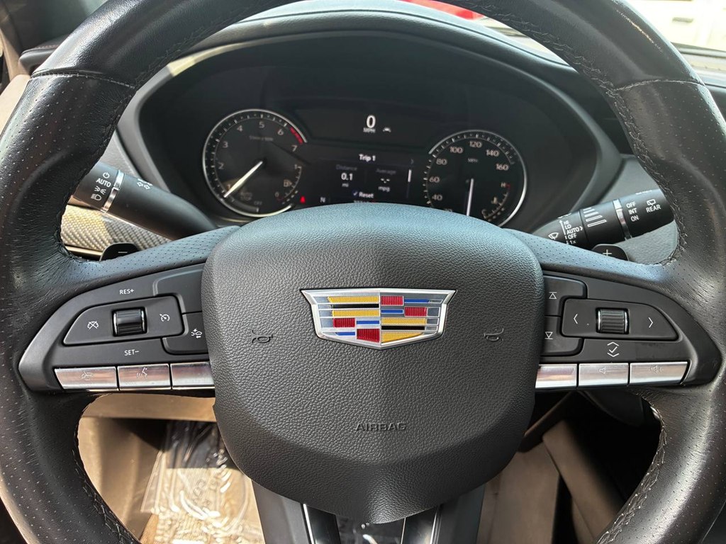Photo 18 of this CADILLAC XT4