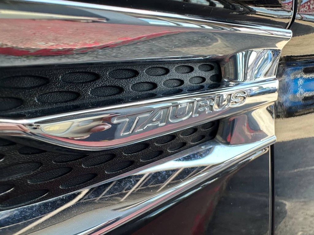 Photo 48 of this FORD TAURUS