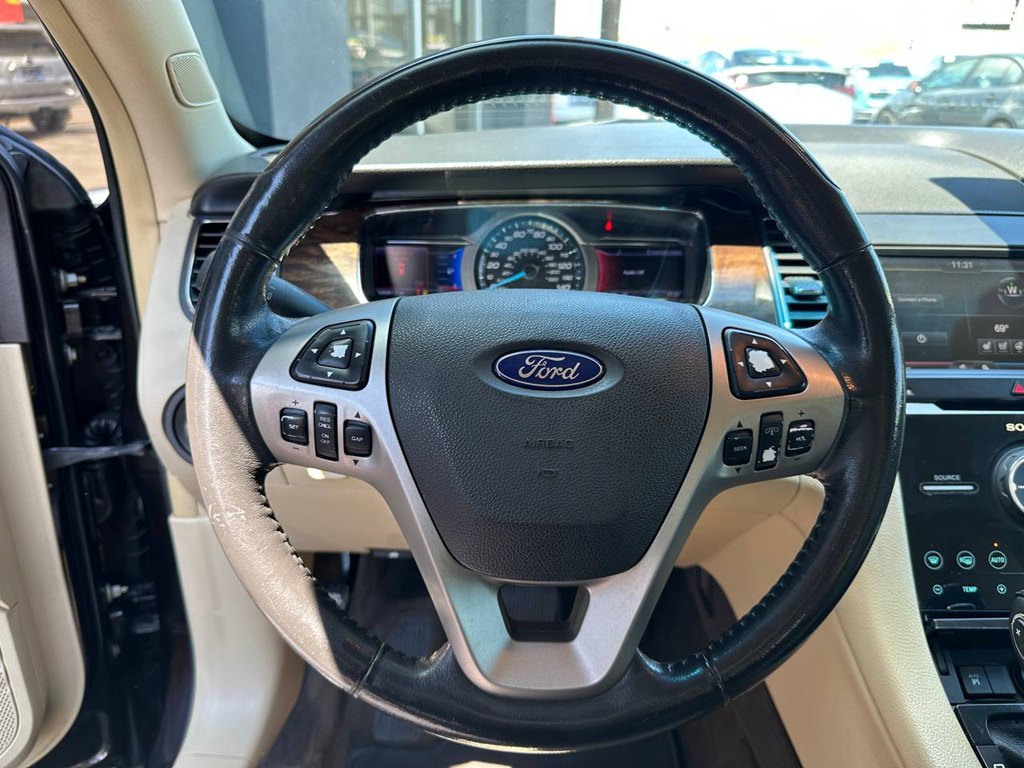 Photo 15 of this FORD TAURUS