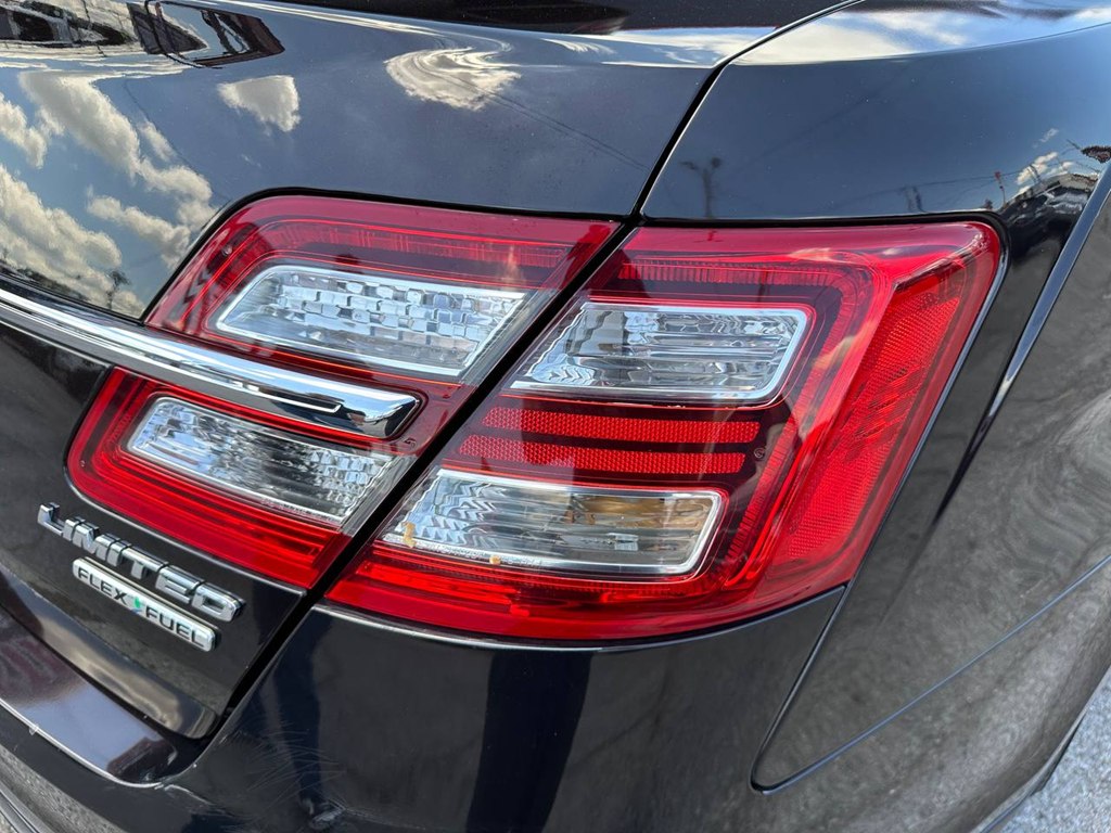 Photo 43 of this FORD TAURUS