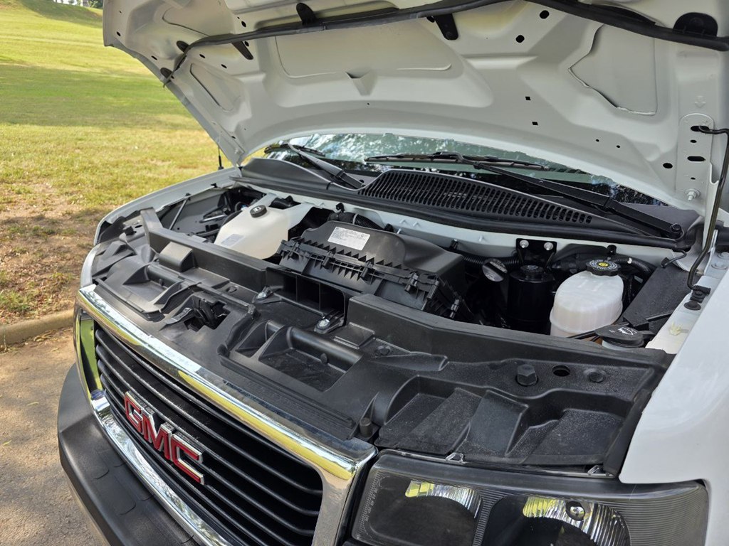 Photo 41 of this GMC SAVANA