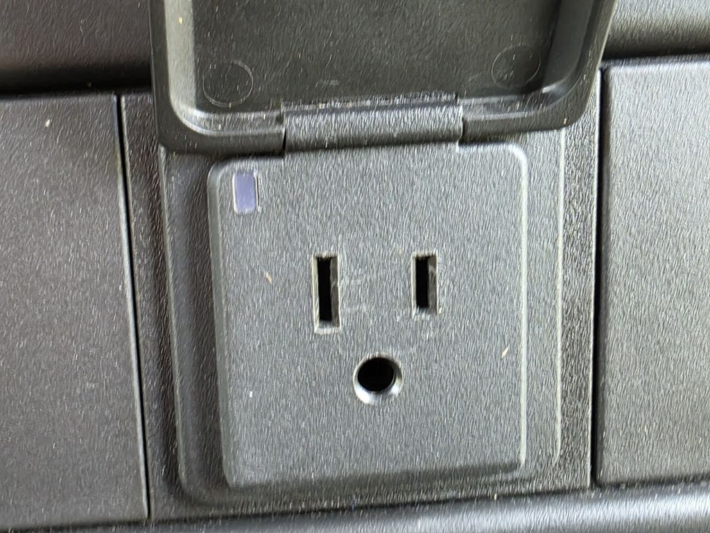 Photo 22 of this GMC SAVANA