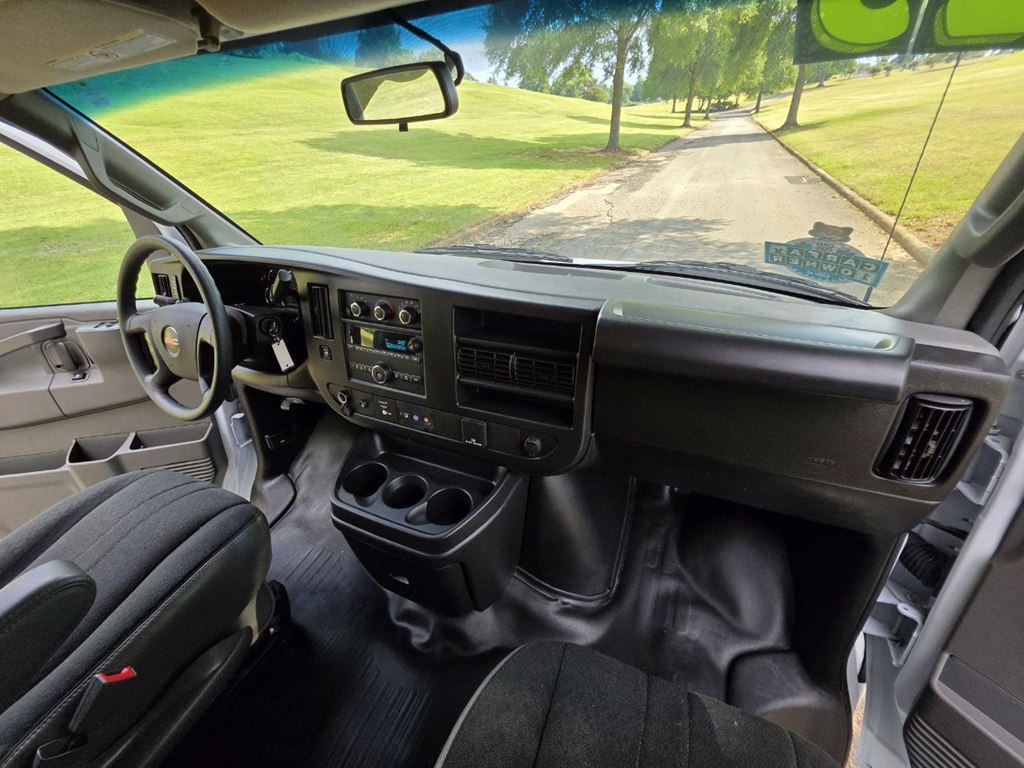 Photo 31 of this GMC SAVANA