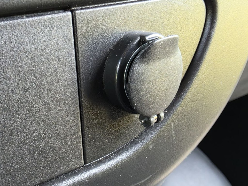 Photo 23 of this GMC SAVANA