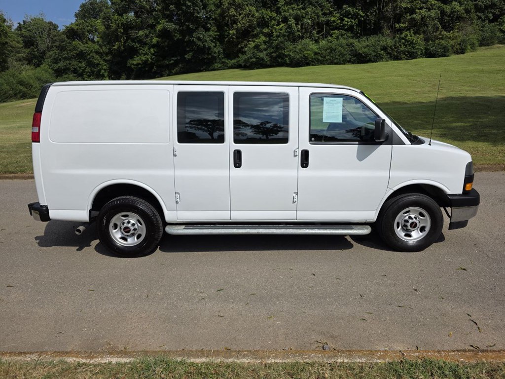 Photo 5 of this GMC SAVANA