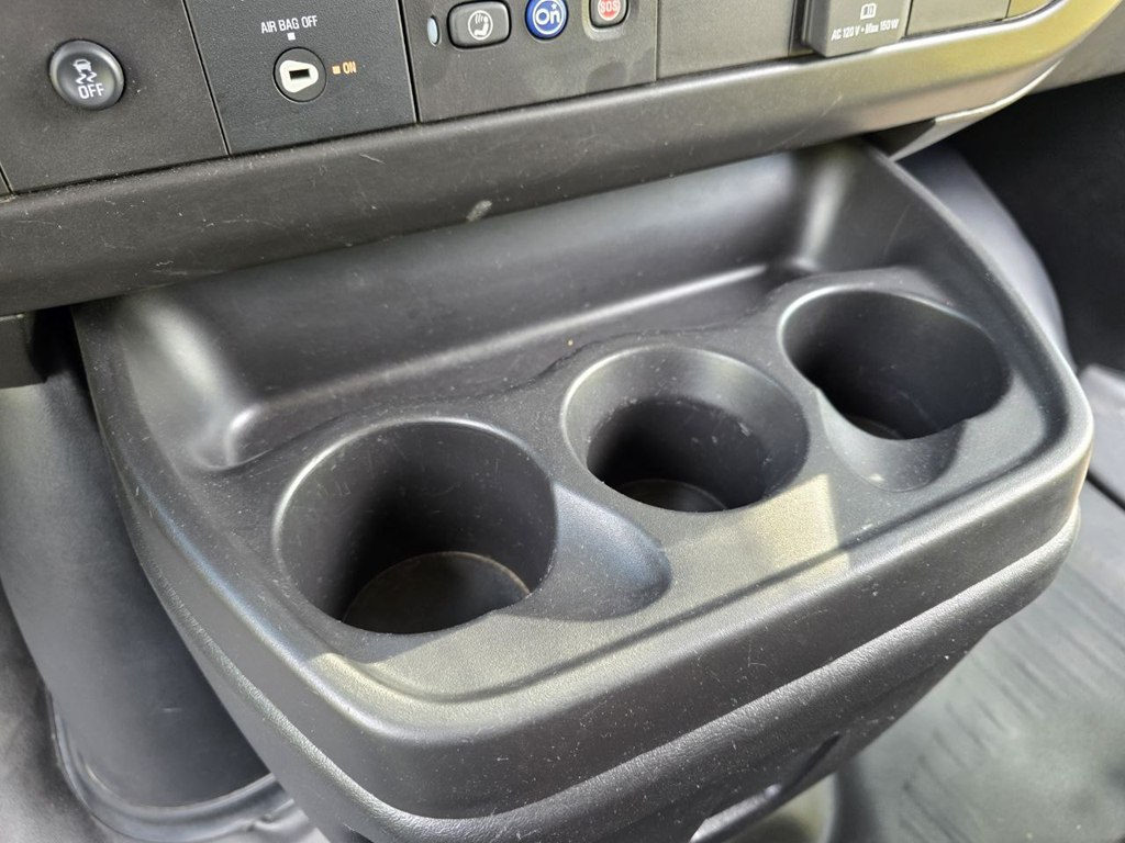 Photo 12 of this GMC SAVANA