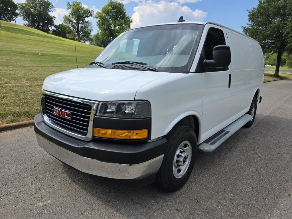 Photo 2 of this GMC SAVANA