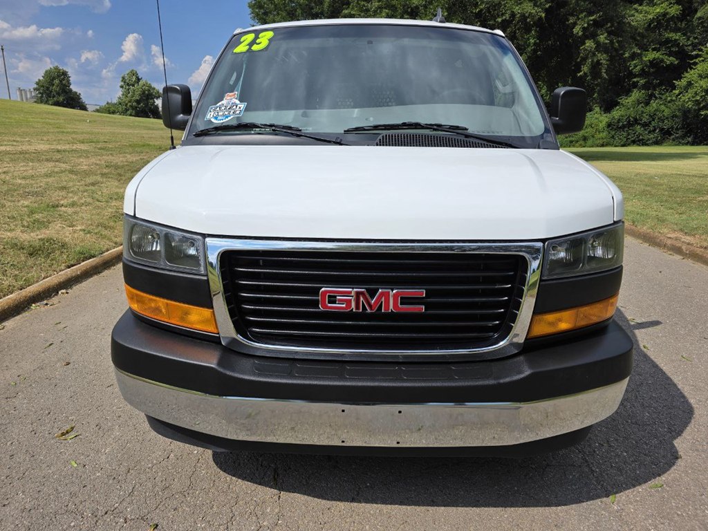 Photo 7 of this GMC SAVANA