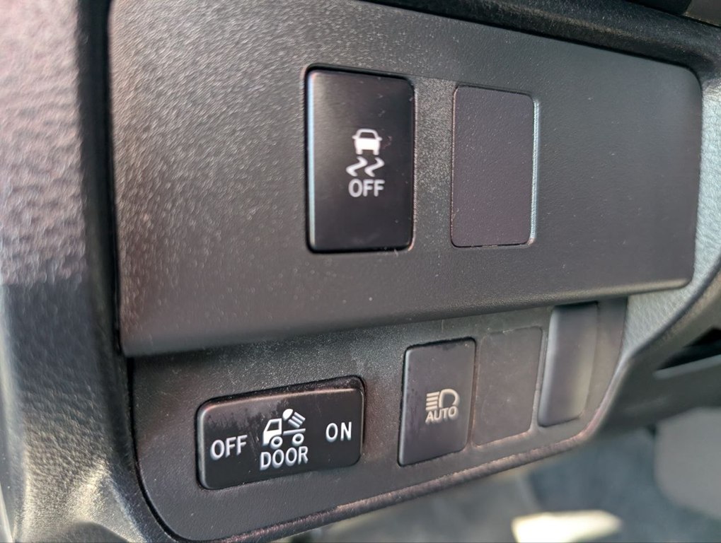 Photo 13 of this TOYOTA TACOMA