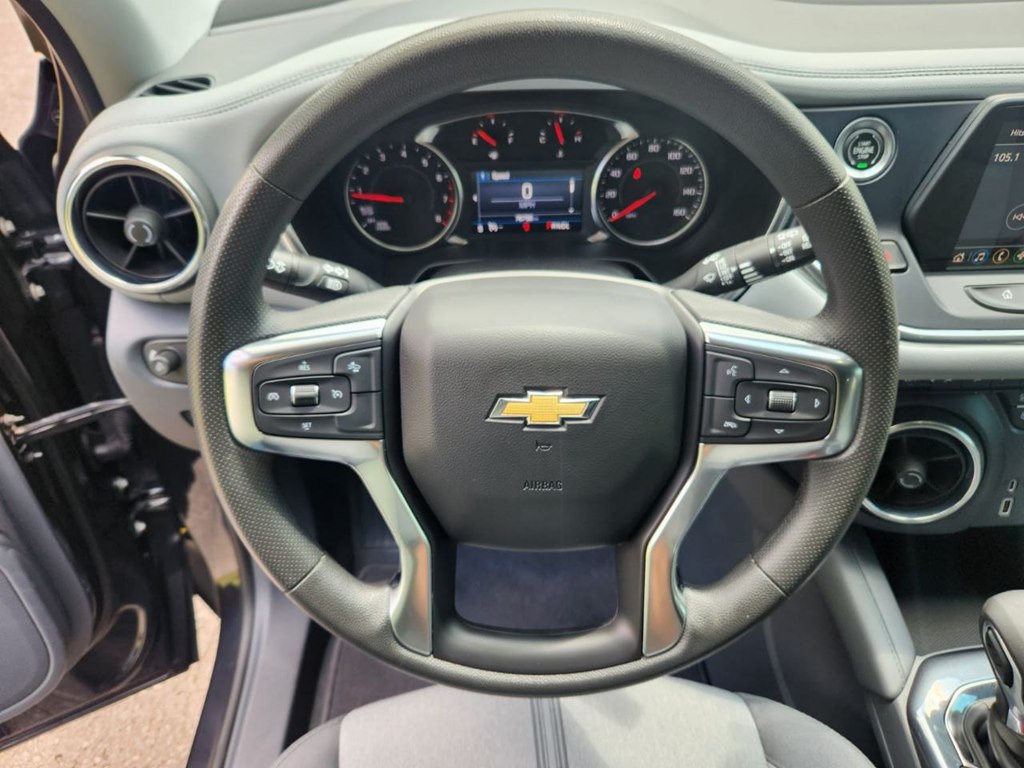 Photo 11 of this CHEVROLET BLAZER