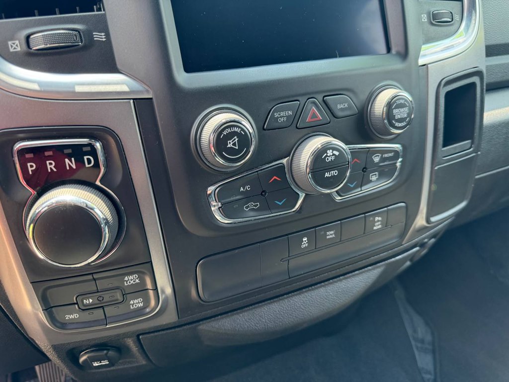 Photo 32 of this RAM 1500 CLASSIC