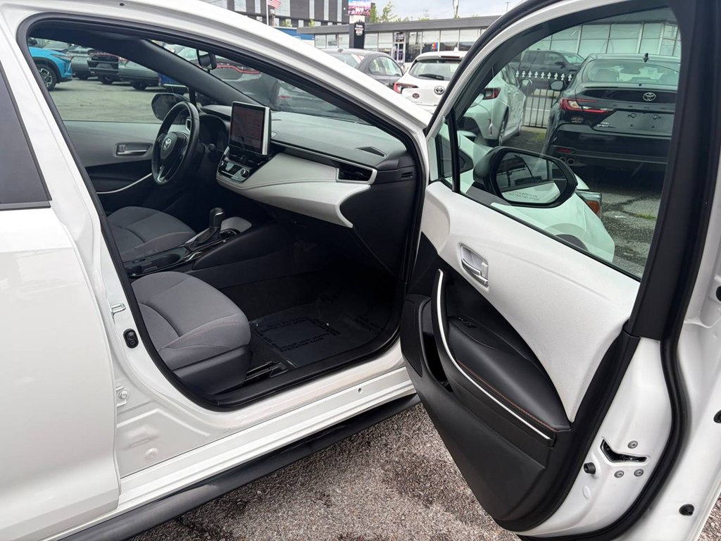 Photo 12 of this TOYOTA COROLLA