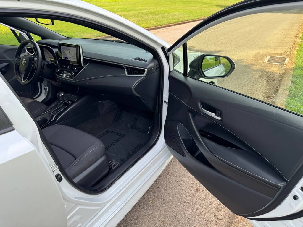 Photo 13 of this TOYOTA COROLLA