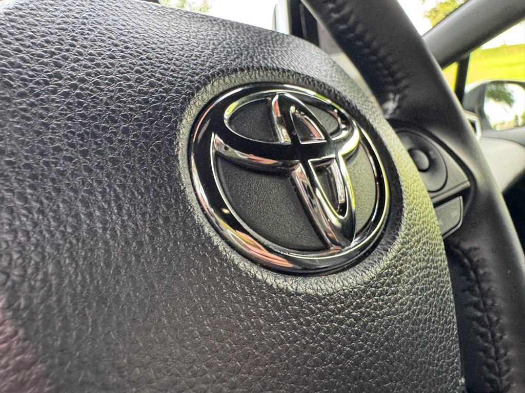 Photo 31 of this TOYOTA COROLLA