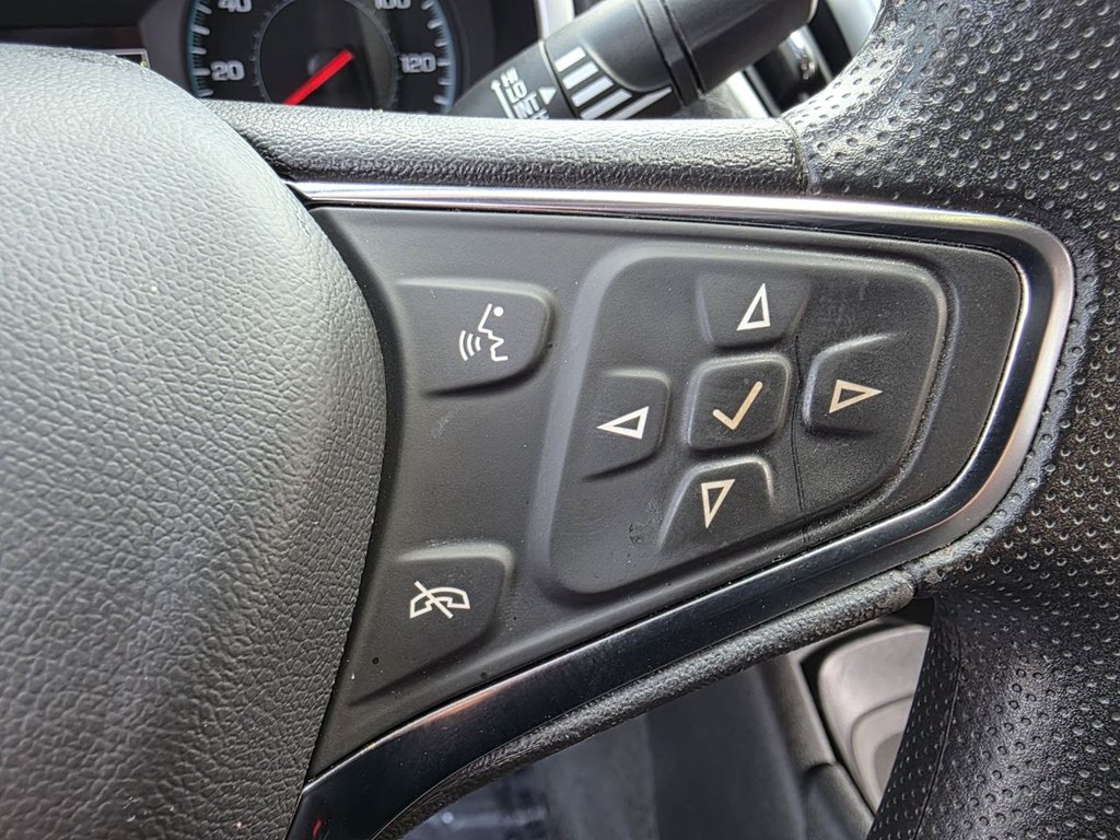 Photo 27 of this CHEVROLET MALIBU