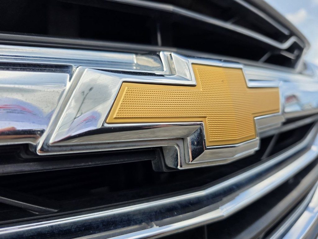 Photo 50 of this CHEVROLET MALIBU