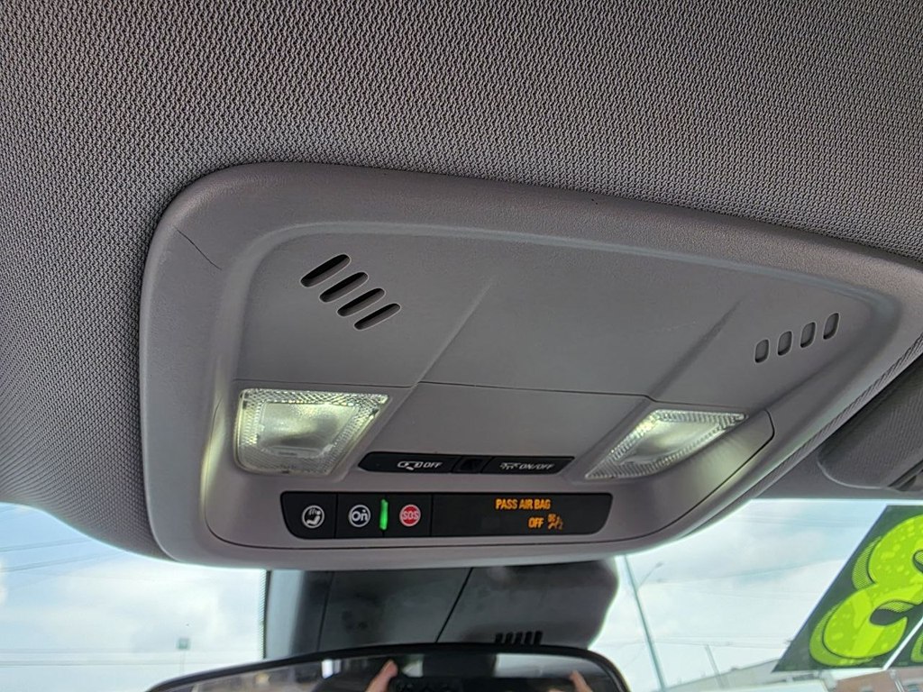Photo 30 of this CHEVROLET MALIBU