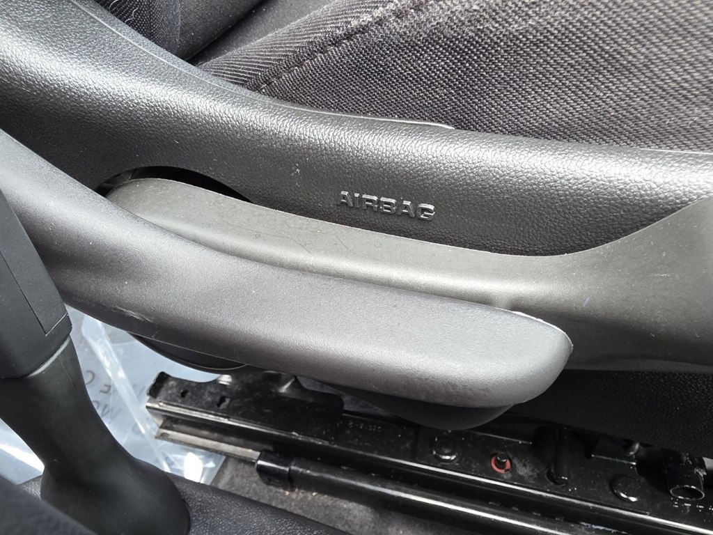 Photo 36 of this CHEVROLET MALIBU