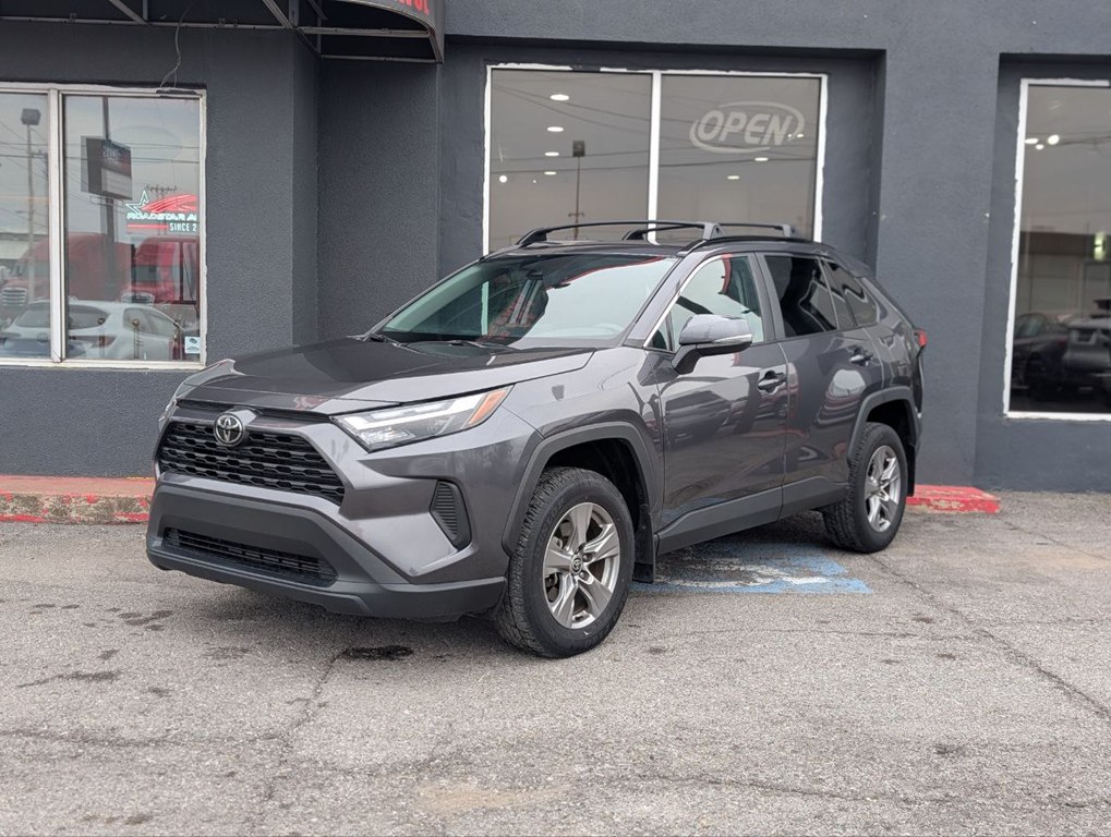 Photo 2 of this TOYOTA RAV4
