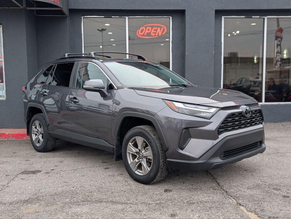 Photo 5 of this TOYOTA RAV4