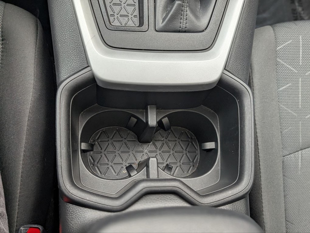 Photo 24 of this TOYOTA RAV4